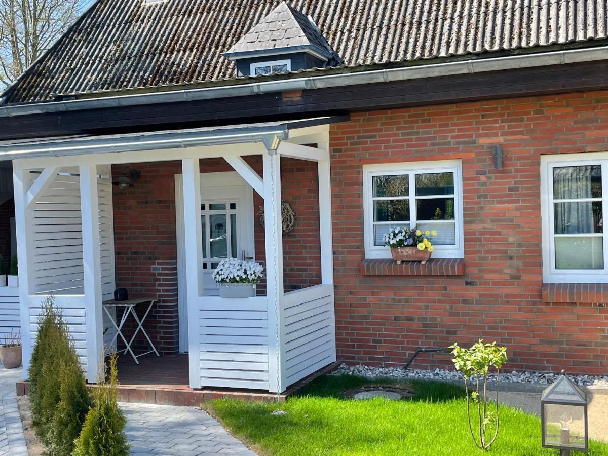 Friesen-Lodge Ferienwohnungen Breklum Exterior photo